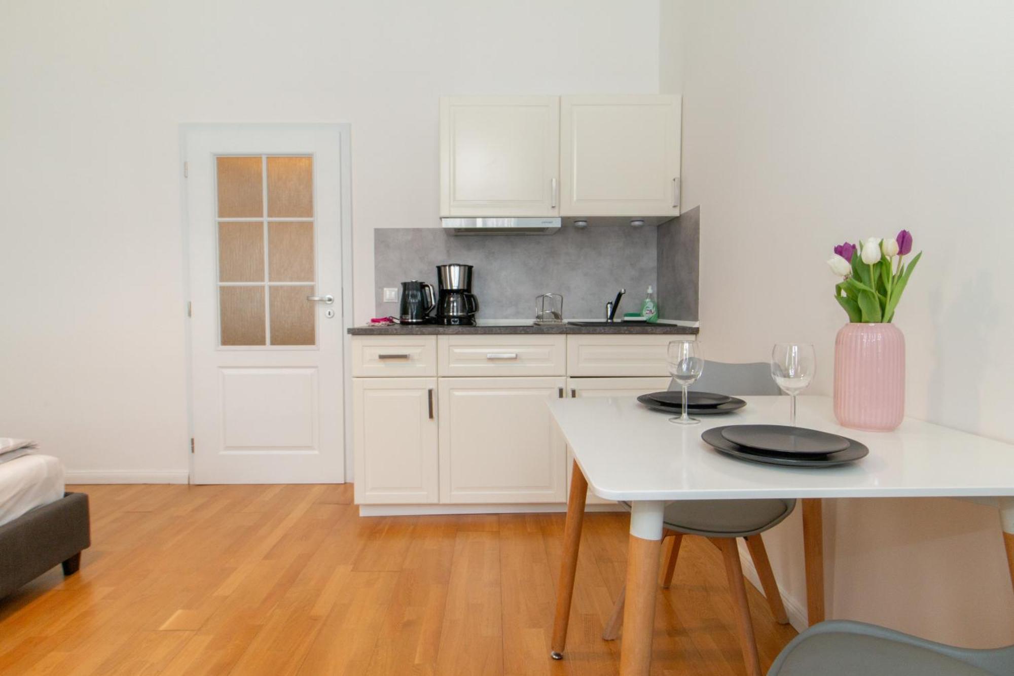 Stay Inn Apartments Stepanska Prag Exterior foto