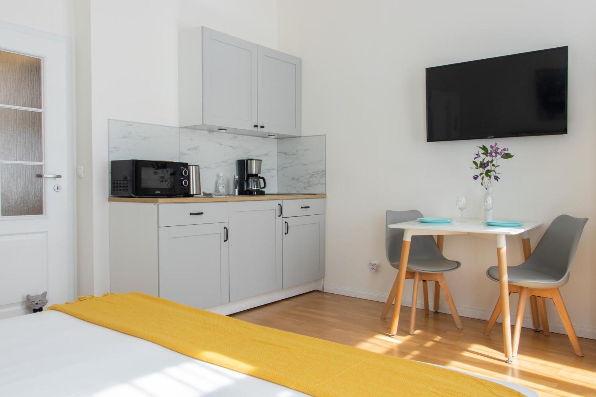 Stay Inn Apartments Stepanska Prag Zimmer foto