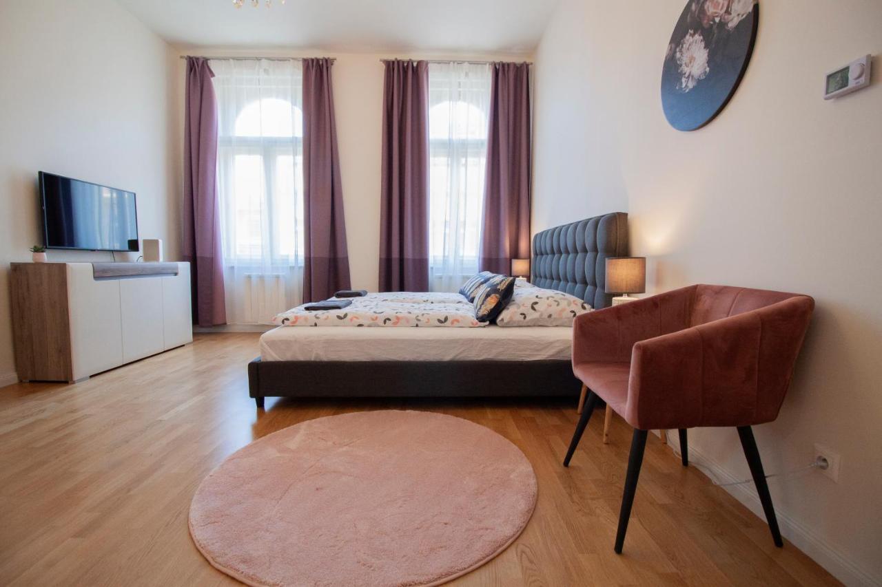Stay Inn Apartments Stepanska Prag Exterior foto